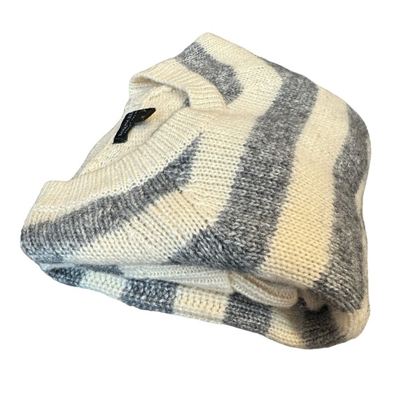 Banana Republic Striped Wool Blend Sweater Women's Size Small - Picture 9 of 9